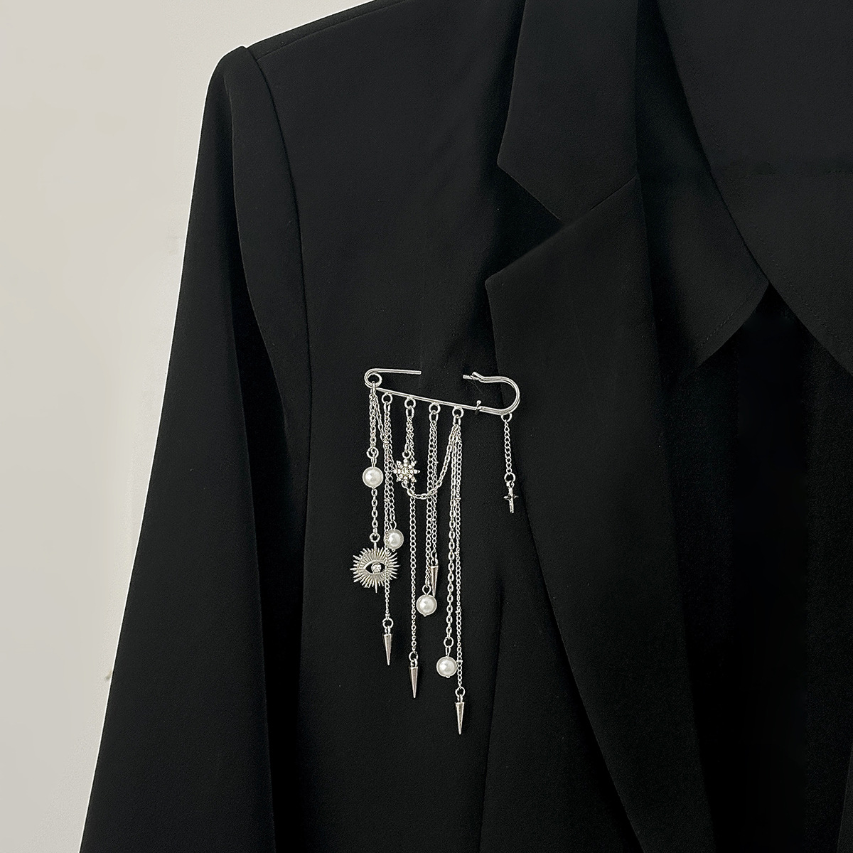Formal Wear Jewelry For Women - เข็มกลัดมุกเทียม เข็มกลัดรูปทรงหรูหรา เข็มกลัดรูปตาปีศาจ เข็มกลัดโลหะผสมเหล็ก เครื่องประดับสำหรับกางเกง ชุดทางการ
