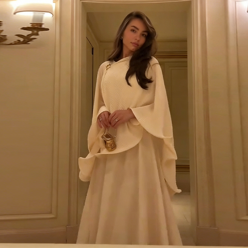 ชุดเดรสผ้าคลุมไหล่สไตล์โรแมนติ - Woman Formal Wear บทวิจารณ์และราคา