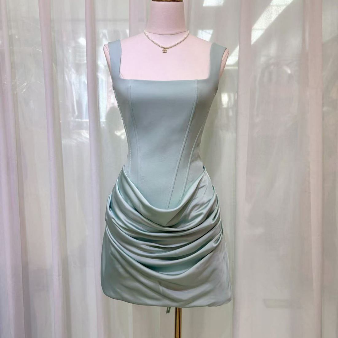 ชุดราตรีผ้าซาตินสายเดี่ยวทรงเอ - Women Formal Wear With Skirt บทวิจารณ์และราคา