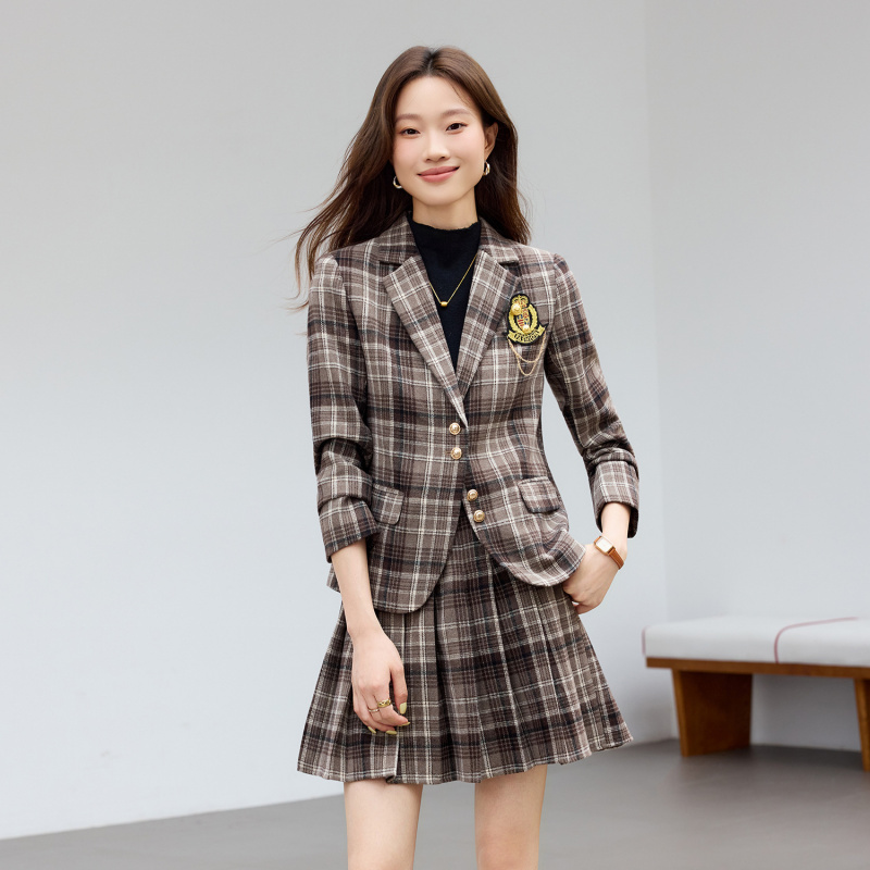 ชุดสูทลายสก็อตสีน้ำตาลอ่อน สไต - Women Formal Wear With Skirt บทวิจารณ์และราคา